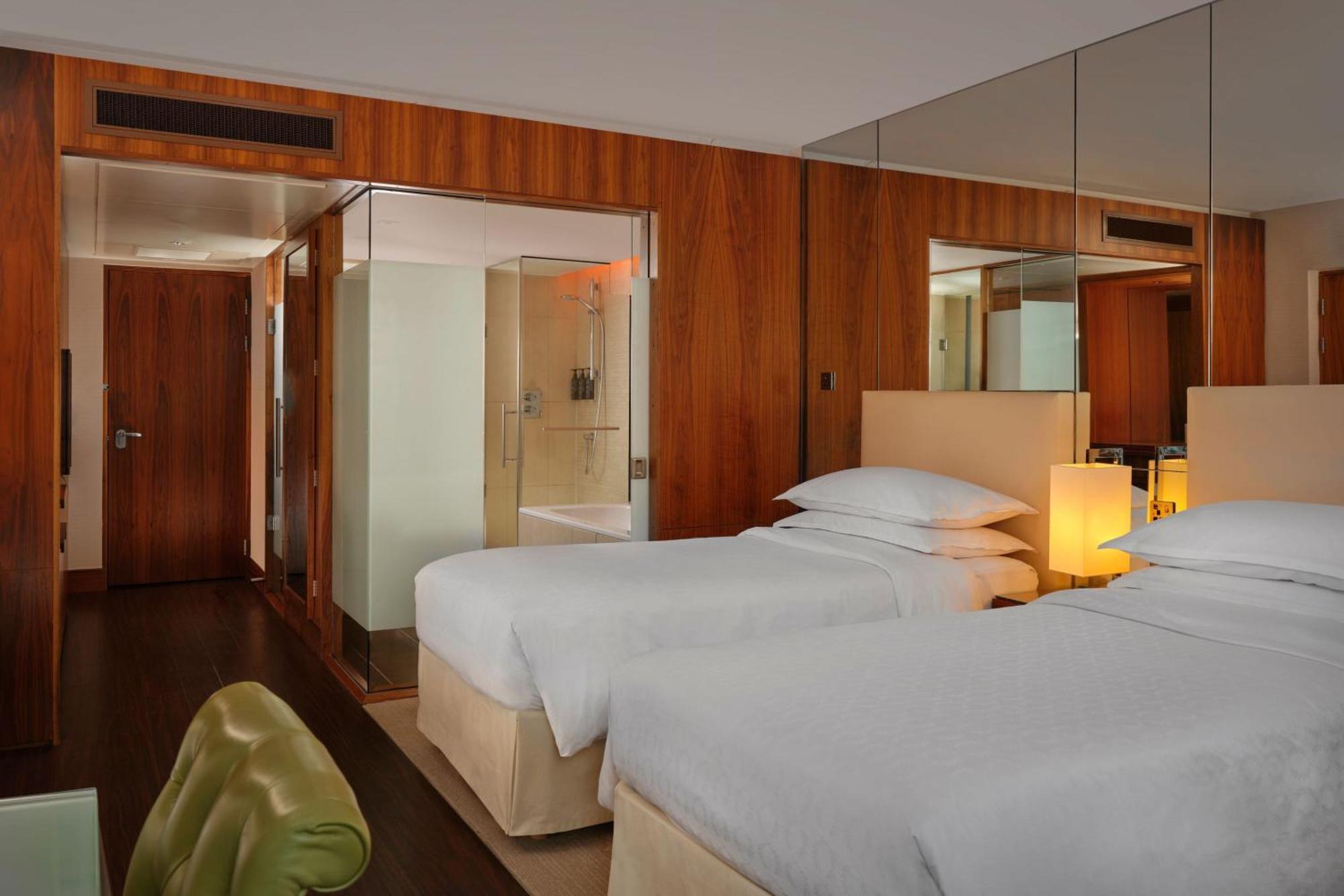 Executive Club King Room Club Lounge Access