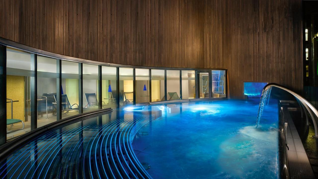 Sheraton Suite Spa & Lounge access 1 King